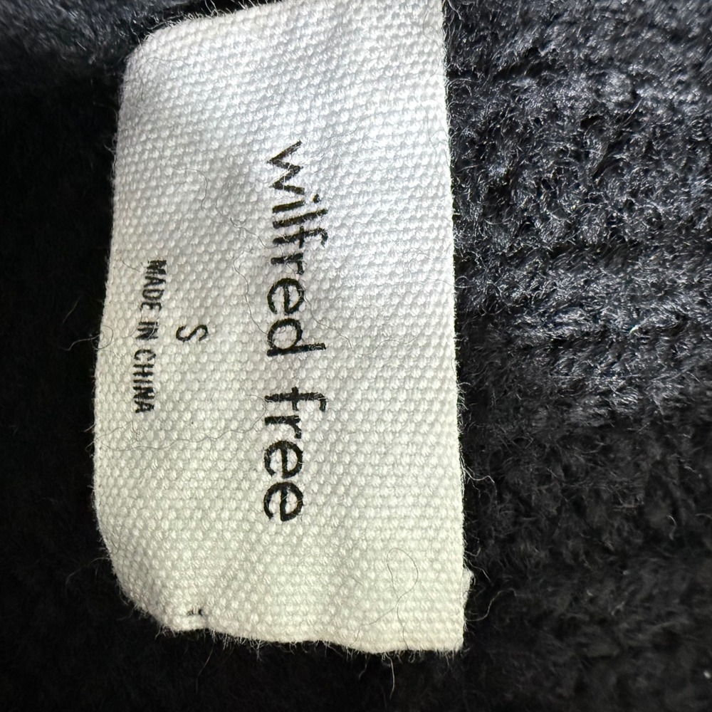 Wilfred Free Black Merino Wool Cropped Turtleneck Sweater Size S - Picture 7 of 7